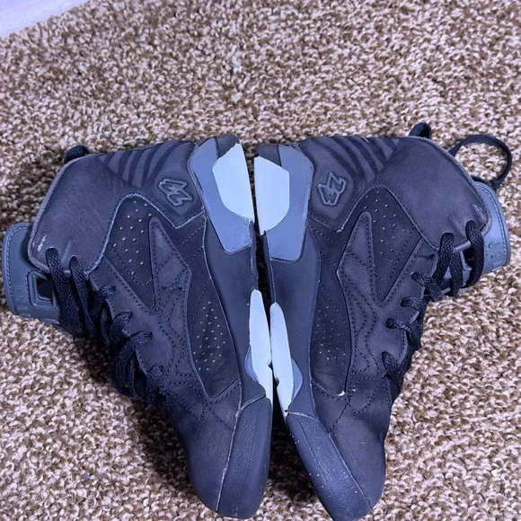 Jordan Jumpman MVP PS Black Anthracite DZ5578-001 Size 1Y Kids Shoes - Picture 6 of 7